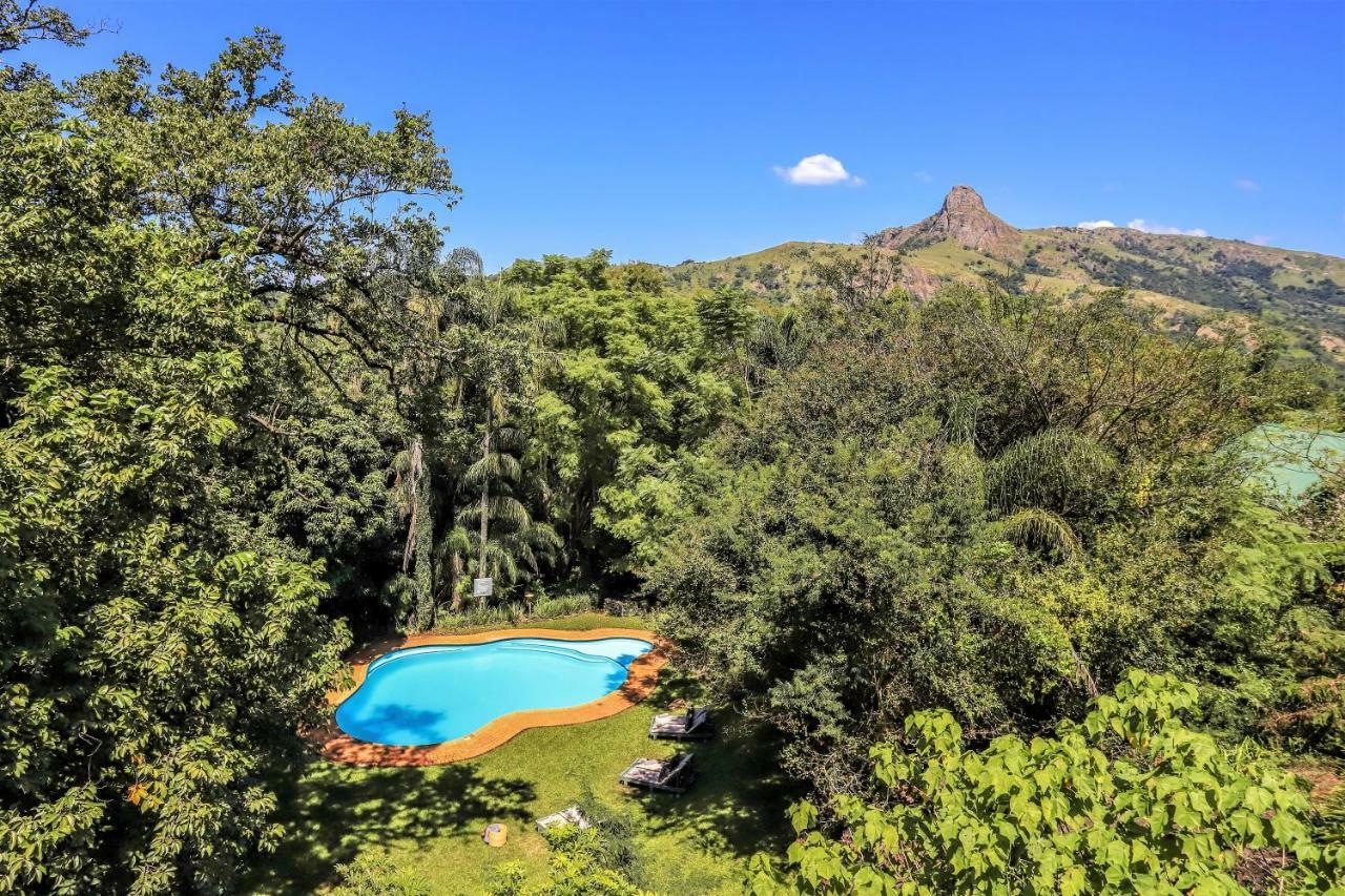 Mantenga Lodge Эзулвини Экстерьер фото