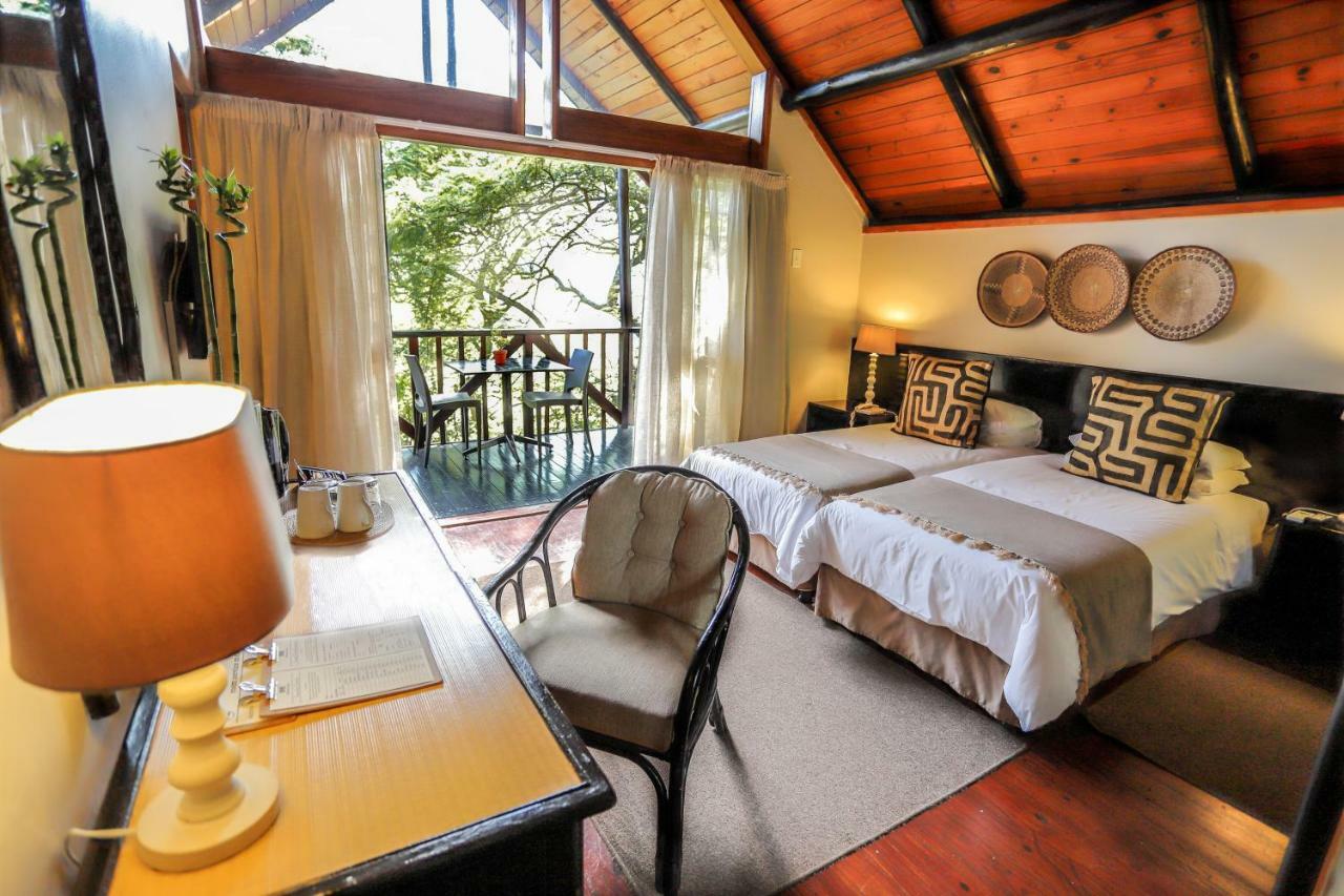 Mantenga Lodge Эзулвини Экстерьер фото