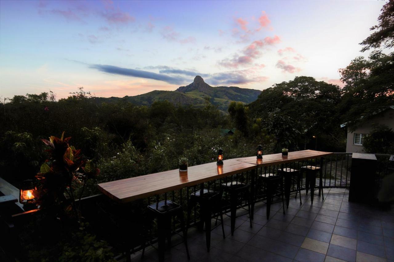 Mantenga Lodge Эзулвини Экстерьер фото