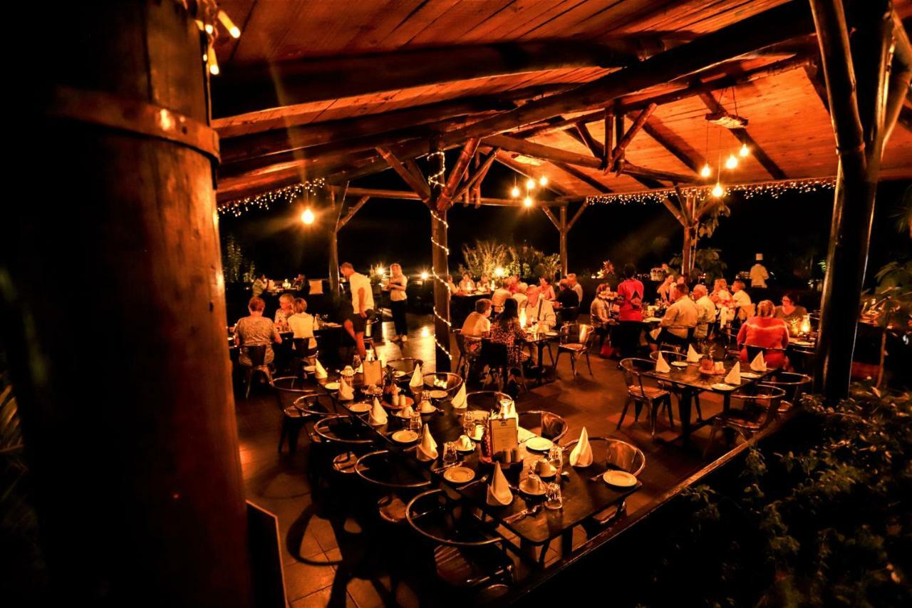 Mantenga Lodge Эзулвини Экстерьер фото