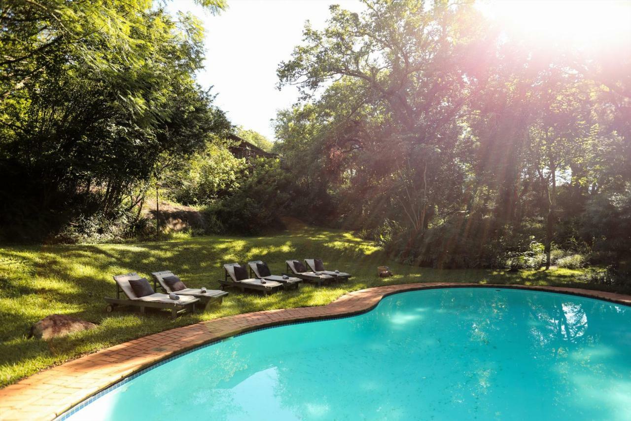 Mantenga Lodge Эзулвини Экстерьер фото