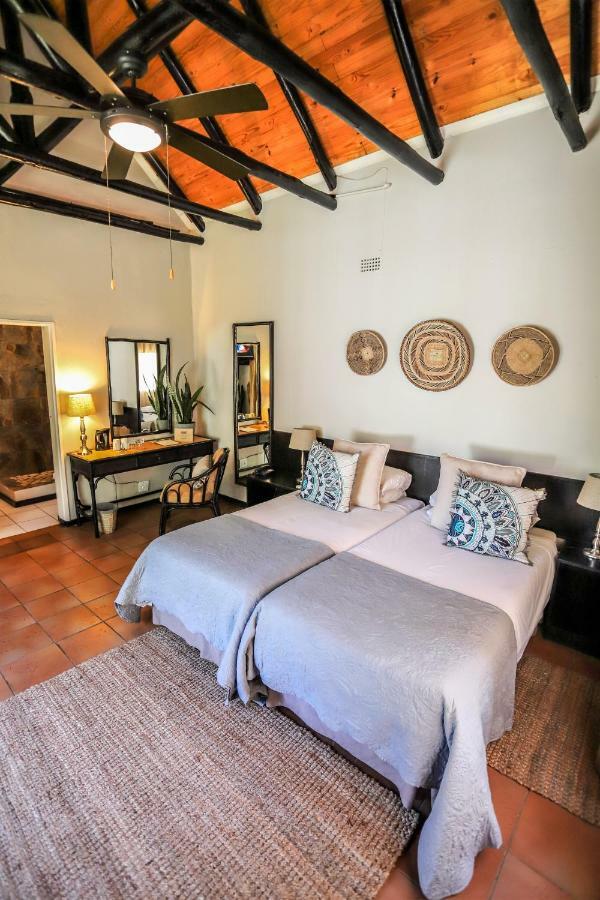 Mantenga Lodge Эзулвини Экстерьер фото